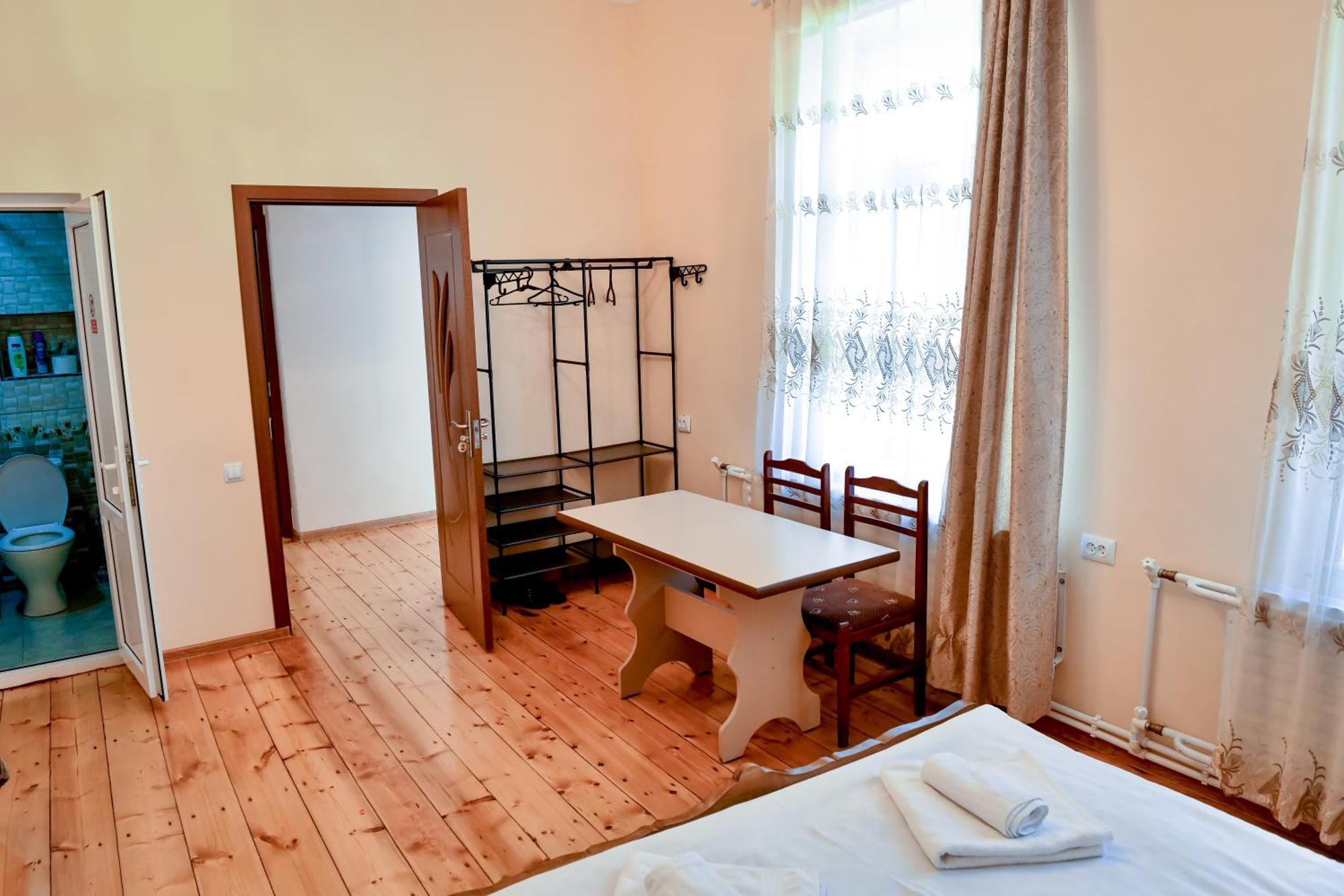 Guest House David'S B&B Гюмри Екстериор снимка