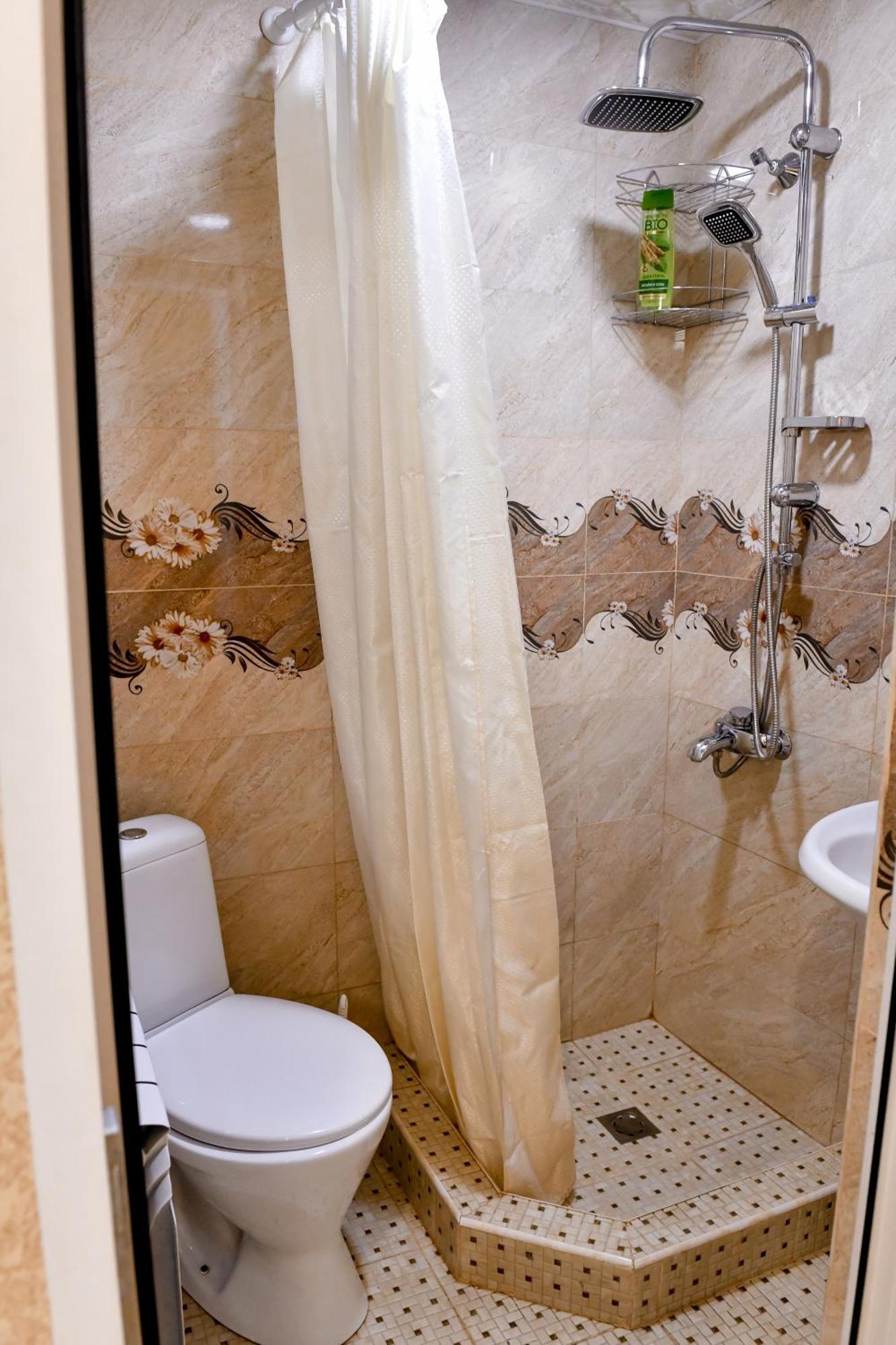 Guest House David'S B&B Гюмри Екстериор снимка