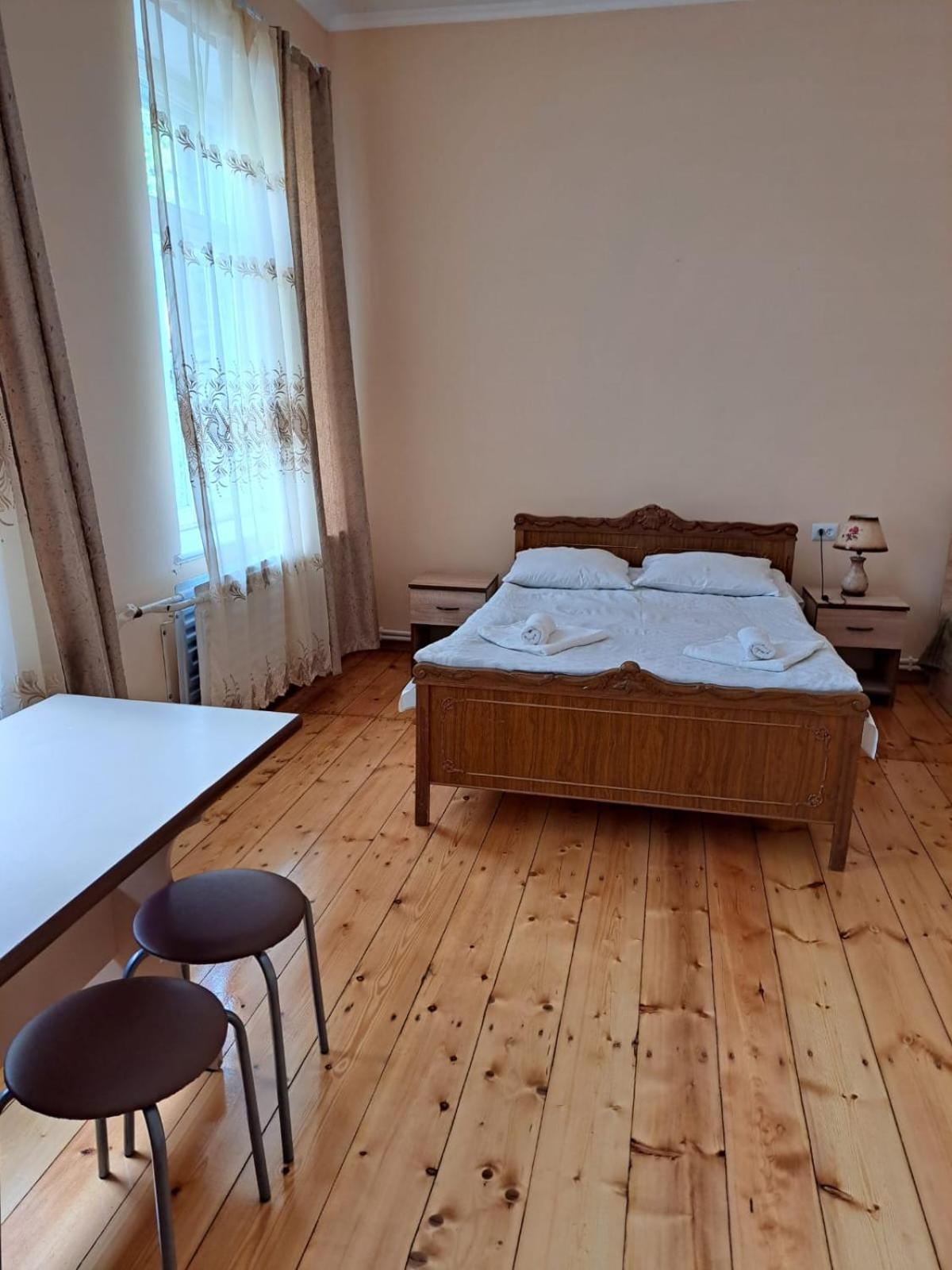 Guest House David'S B&B Гюмри Екстериор снимка