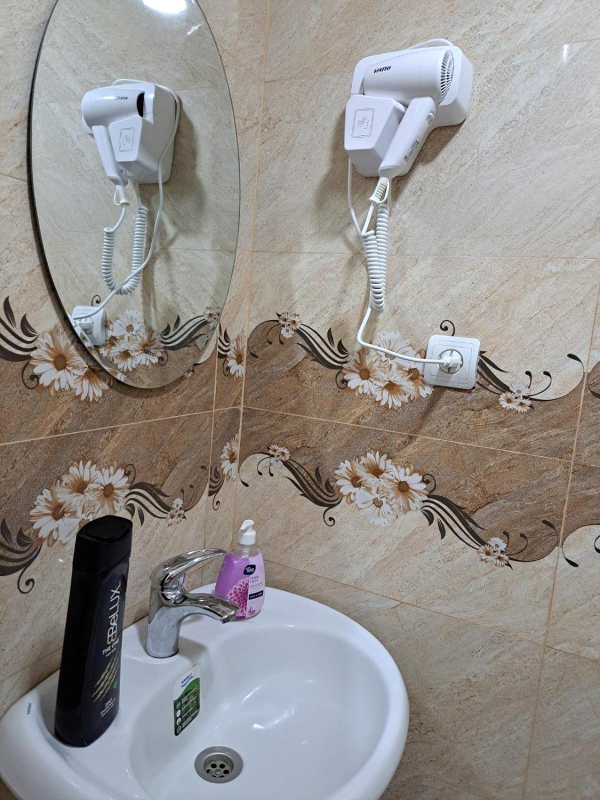 Guest House David'S B&B Гюмри Екстериор снимка
