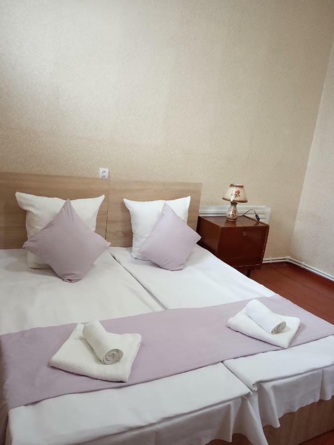 Guest House David'S B&B Гюмри Екстериор снимка
